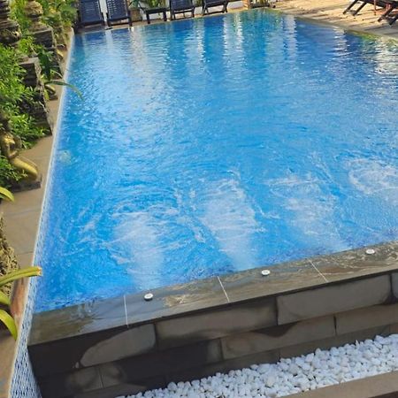 Retro Quarter Mb Hostel Siem Reap Ngoại thất bức ảnh