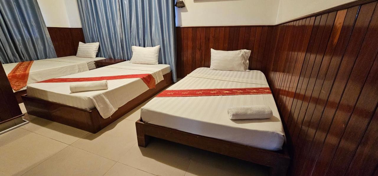 Retro Quarter Mb Hostel Siem Reap Ngoại thất bức ảnh