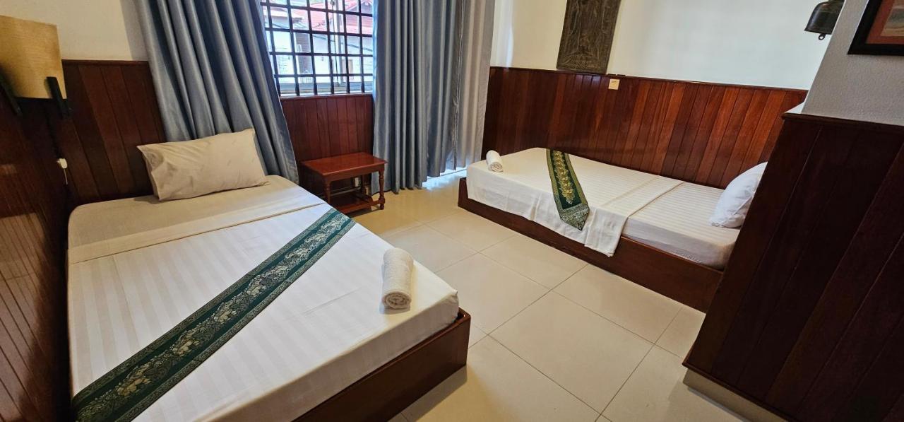 Retro Quarter Mb Hostel Siem Reap Ngoại thất bức ảnh
