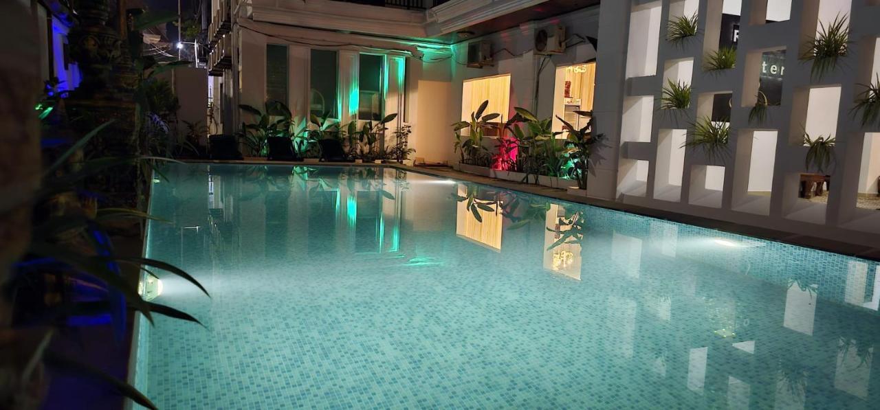 Retro Quarter Mb Hostel Siem Reap Phòng bức ảnh