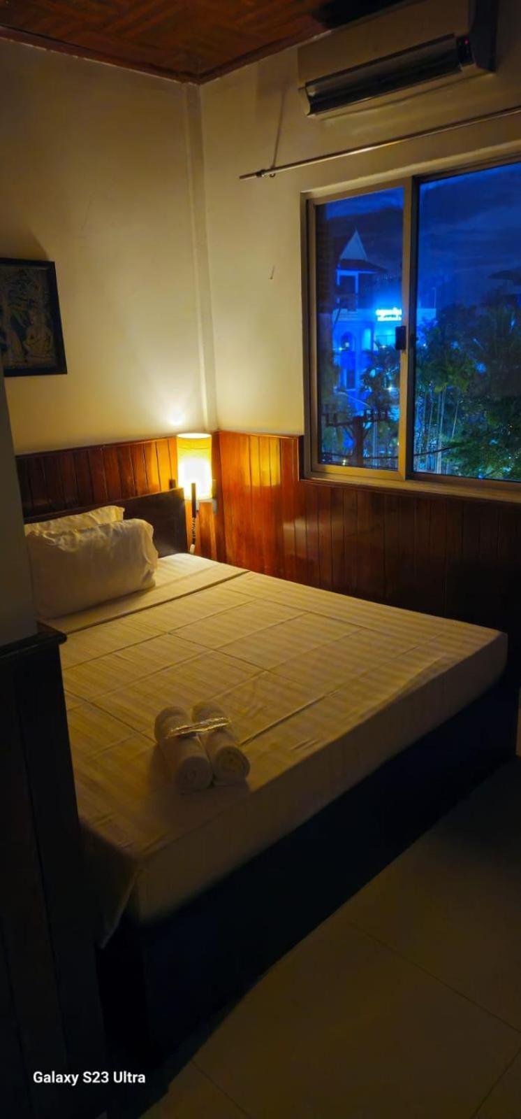 Retro Quarter Mb Hostel Siem Reap Ngoại thất bức ảnh