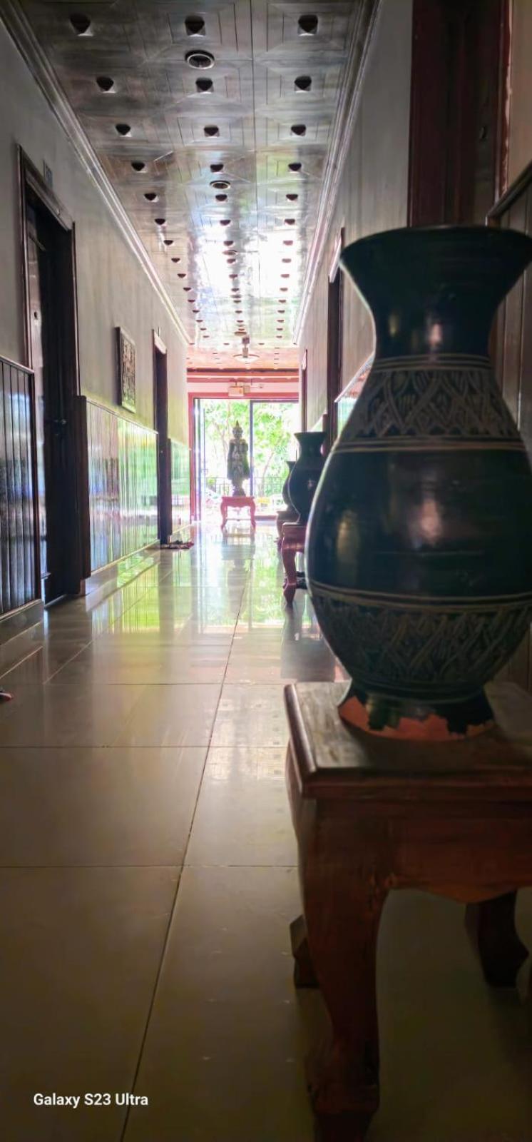 Retro Quarter Mb Hostel Siem Reap Ngoại thất bức ảnh